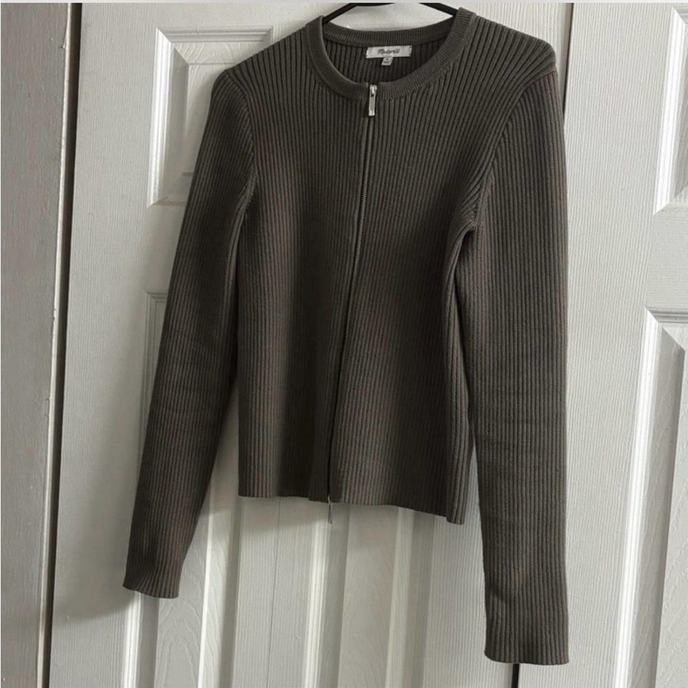 Ribbed Zip-Up Cardigan